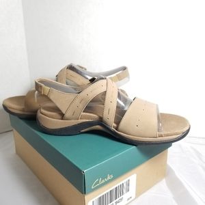Clark's Springers Leather Sandles  Womens Size 9